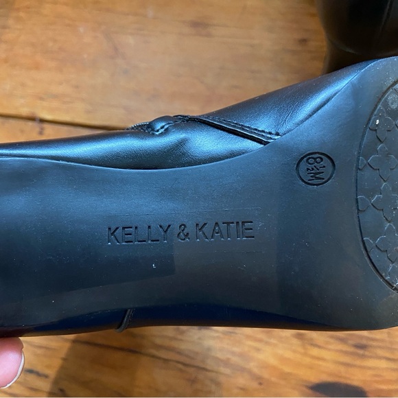 Kelly & Kate Ankle Boots - Picture 6 of 10